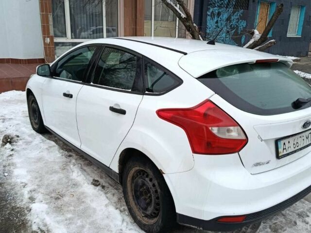 Белый Форд Фокус, объемом двигателя 0 л и пробегом 500 тыс. км за 6300 $, фото 4 на Automoto.ua