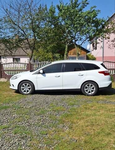 Белый Форд Фокус, объемом двигателя 1.56 л и пробегом 350 тыс. км за 7000 $, фото 16 на Automoto.ua