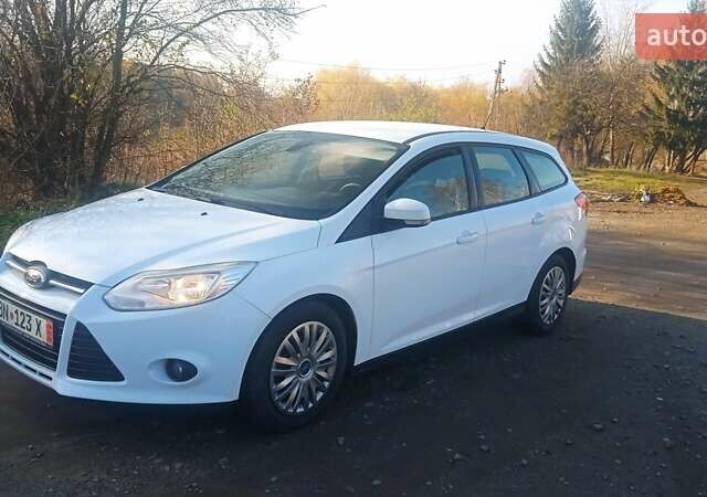 Белый Форд Фокус, объемом двигателя 1.6 л и пробегом 215 тыс. км за 7600 $, фото 52 на Automoto.ua