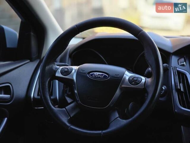 Белый Форд Фокус, объемом двигателя 1.6 л и пробегом 247 тыс. км за 7999 $, фото 22 на Automoto.ua