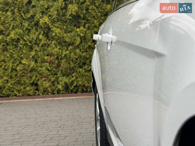 Білий Форд Фокус, об'ємом двигуна 1.6 л та пробігом 221 тис. км за 8699 $, фото 6 на Automoto.ua