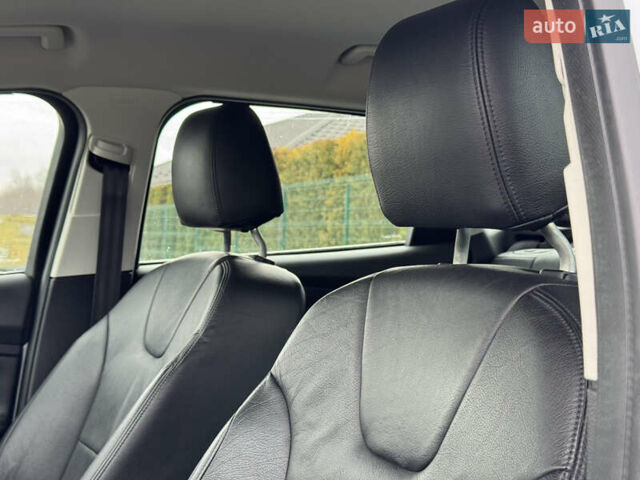 Белый Форд Фокус, объемом двигателя 1.6 л и пробегом 258 тыс. км за 8890 $, фото 43 на Automoto.ua