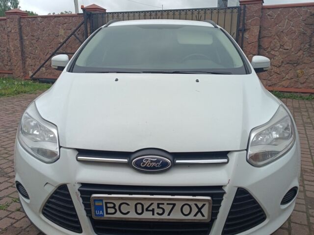 Белый Форд Фокус, объемом двигателя 1 л и пробегом 222 тыс. км за 5200 $, фото 1 на Automoto.ua