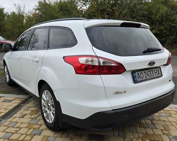 Білий Форд Фокус, об'ємом двигуна 1 л та пробігом 260 тис. км за 6450 $, фото 3 на Automoto.ua