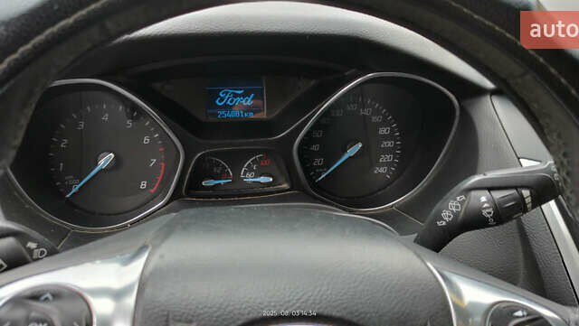 Білий Форд Фокус, об'ємом двигуна 1 л та пробігом 254 тис. км за 7500 $, фото 19 на Automoto.ua