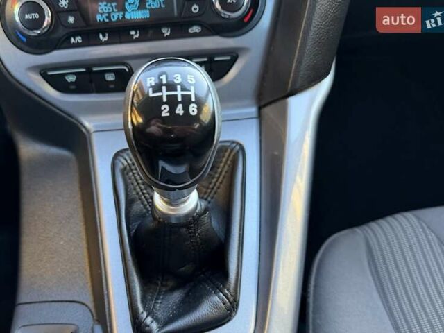 Білий Форд Фокус, об'ємом двигуна 1.6 л та пробігом 241 тис. км за 7950 $, фото 77 на Automoto.ua