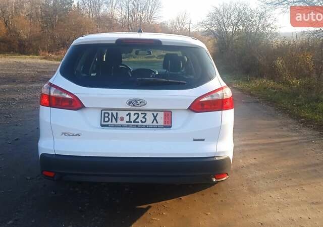Белый Форд Фокус, объемом двигателя 1.6 л и пробегом 215 тыс. км за 7600 $, фото 56 на Automoto.ua