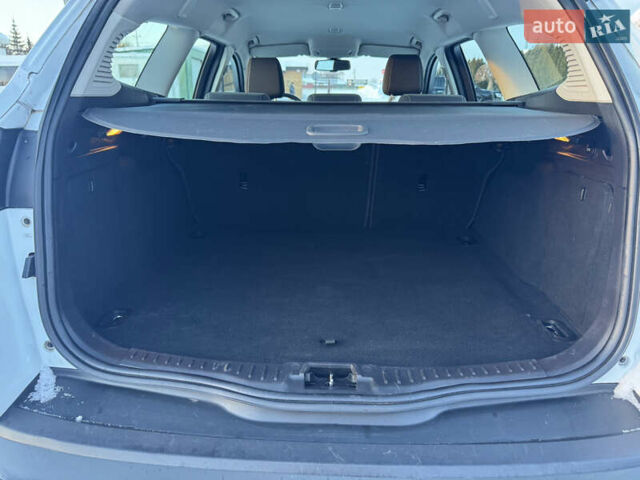 Белый Форд Фокус, объемом двигателя 1.6 л и пробегом 221 тыс. км за 8499 $, фото 66 на Automoto.ua