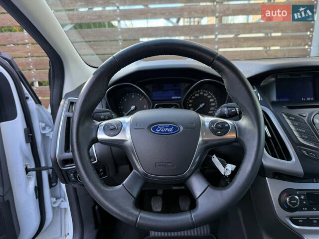 Форд Фокус 2013 в Стрые на Automoto.ua Белый Форд Фокус, объемом двигателя 0 л и пробегом 202 тыс. км за 8850 $, фото 92 на Automoto.ua