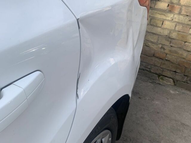 Белый Форд Фокус, объемом двигателя 1.6 л и пробегом 189 тыс. км за 4000 $, фото 9 на Automoto.ua