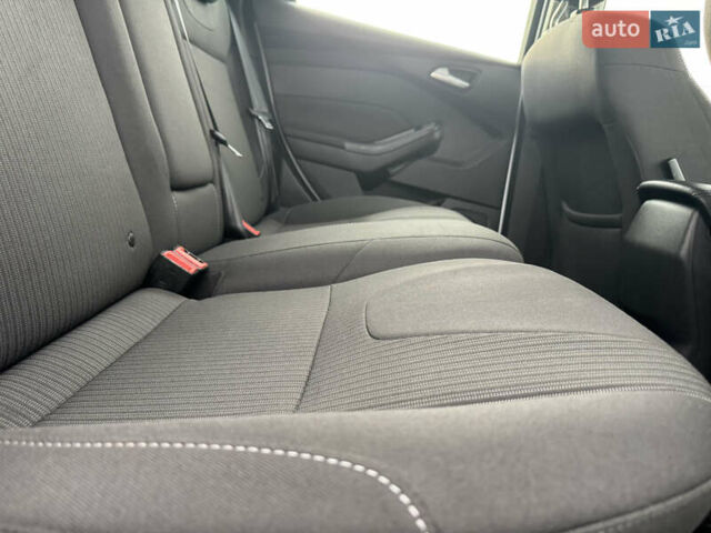Білий Форд Фокус, об'ємом двигуна 1.6 л та пробігом 221 тис. км за 8699 $, фото 70 на Automoto.ua