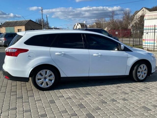 Форд Фокус 2013 у Белой Церкве на Automoto.ua Білий Форд Фокус, об'ємом двигуна 0 л та пробігом 246 тис. км за 7500 $, фото 1 на Automoto.ua