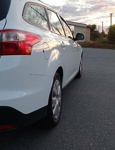 Білий Форд Фокус, об'ємом двигуна 1.6 л та пробігом 270 тис. км за 7999 $, фото 26 на Automoto.ua