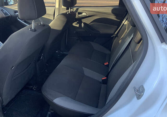 Форд Фокус 2013 у Львові на Automoto.ua Білий Форд Фокус, об'ємом двигуна 1.6 л та пробігом 247 тис. км за 6500 $, фото 10 на Automoto.ua