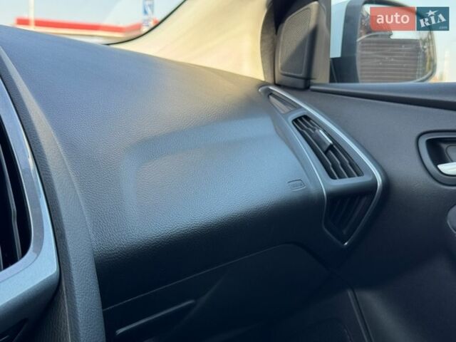 Белый Форд Фокус, объемом двигателя 1.6 л и пробегом 221 тыс. км за 8499 $, фото 53 на Automoto.ua