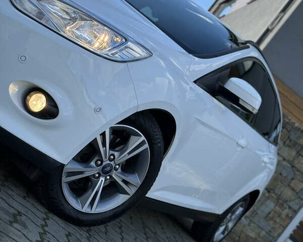 Форд Фокус 2013 в Стрые на Automoto.ua Белый Форд Фокус, объемом двигателя 0 л и пробегом 202 тыс. км за 8850 $, фото 48 на Automoto.ua