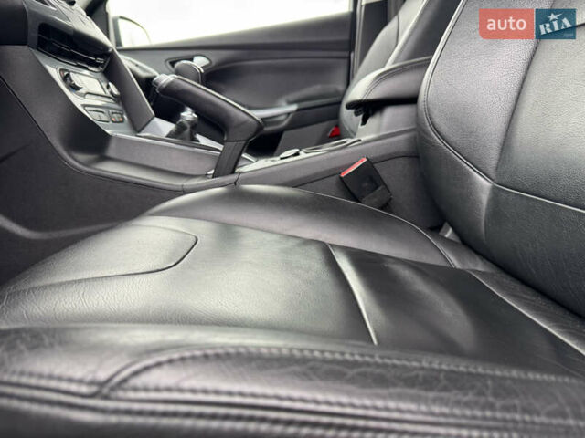 Белый Форд Фокус, объемом двигателя 1.6 л и пробегом 258 тыс. км за 8890 $, фото 41 на Automoto.ua