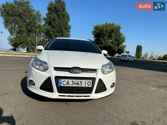 Білий Форд Фокус, об'ємом двигуна 1.56 л та пробігом 340 тис. км за 7500 $, фото 4 на Automoto.ua