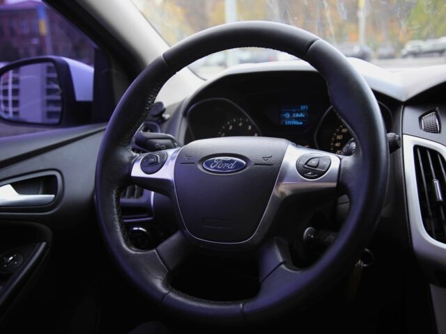 Форд Фокус 2013 в Харькове на Automoto.ua Белый Форд Фокус, объемом двигателя 1 л и пробегом 171 тыс. км за 7200 $, фото 13 на Automoto.ua