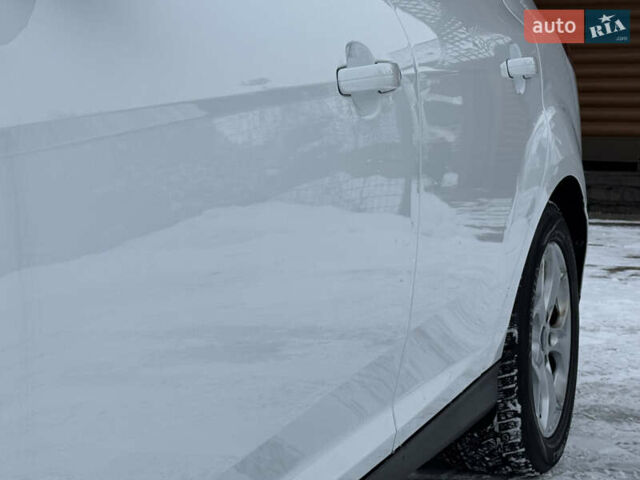 Белый Форд Фокус, объемом двигателя 1.6 л и пробегом 221 тыс. км за 8699 $, фото 32 на Automoto.ua