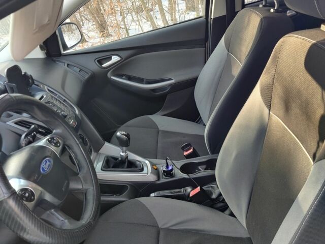 Білий Форд Фокус, об'ємом двигуна 1.6 л та пробігом 316 тис. км за 6000 $, фото 8 на Automoto.ua