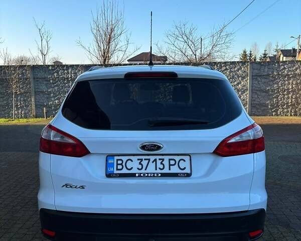 Белый Форд Фокус, объемом двигателя 1.56 л и пробегом 247 тыс. км за 7950 $, фото 28 на Automoto.ua