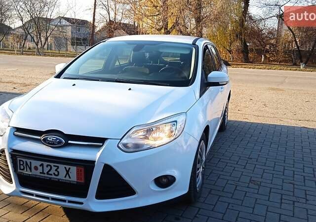 Белый Форд Фокус, объемом двигателя 1.6 л и пробегом 215 тыс. км за 7600 $, фото 29 на Automoto.ua