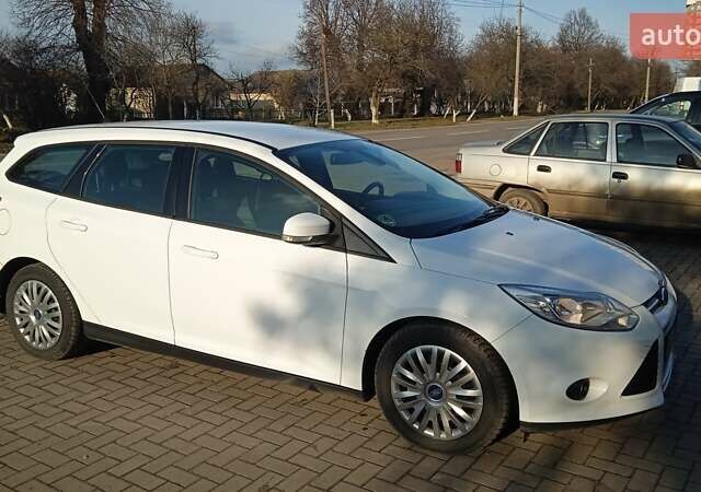 Белый Форд Фокус, объемом двигателя 1.6 л и пробегом 215 тыс. км за 7600 $, фото 45 на Automoto.ua