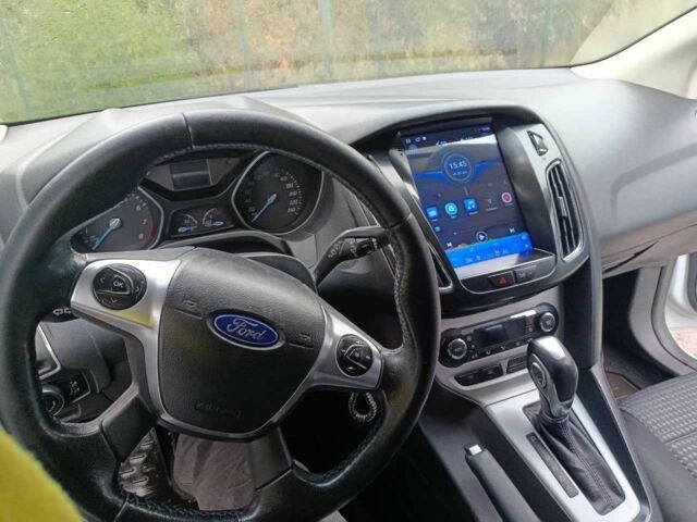 Белый Форд Фокус, объемом двигателя 1.6 л и пробегом 313 тыс. км за 7800 $, фото 4 на Automoto.ua