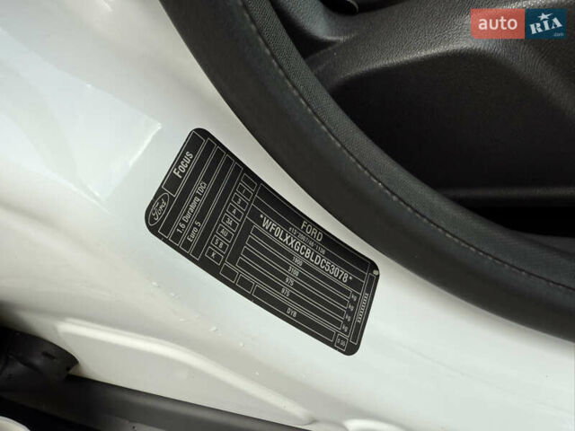 Форд Фокус 2013 в Стрые на Automoto.ua Белый Форд Фокус, объемом двигателя 0 л и пробегом 202 тыс. км за 8850 $, фото 126 на Automoto.ua