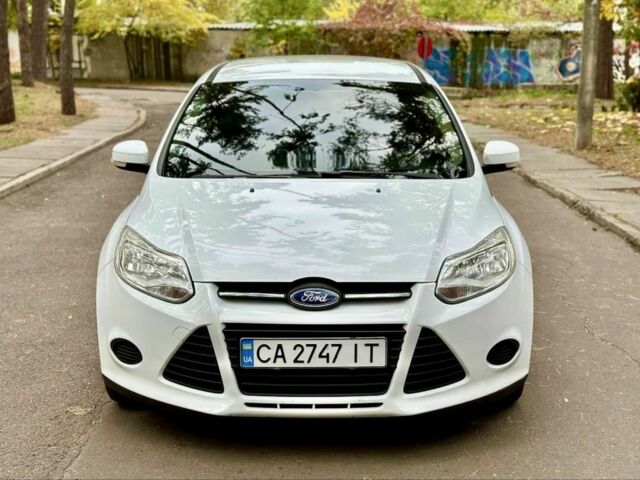 Белый Форд Фокус, объемом двигателя 1.6 л и пробегом 250 тыс. км за 7500 $, фото 3 на Automoto.ua