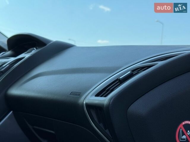 Белый Форд Фокус, объемом двигателя 1.6 л и пробегом 221 тыс. км за 8499 $, фото 80 на Automoto.ua