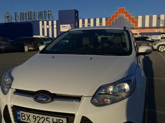 Белый Форд Фокус, объемом двигателя 1.6 л и пробегом 200 тыс. км за 6500 $, фото 2 на Automoto.ua