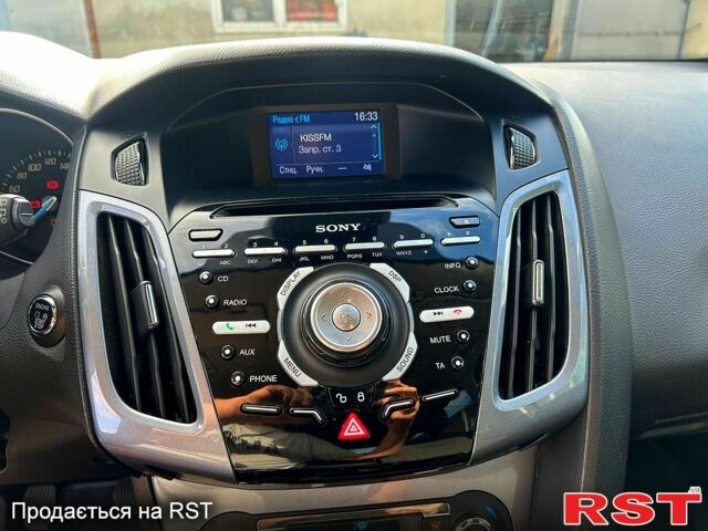 Белый Форд Фокус, объемом двигателя 1 л и пробегом 164 тыс. км за 7600 $, фото 7 на Automoto.ua