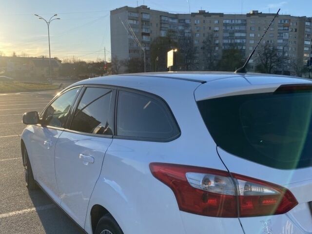 Белый Форд Фокус, объемом двигателя 1.6 л и пробегом 200 тыс. км за 6500 $, фото 12 на Automoto.ua