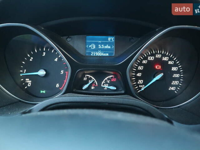 Белый Форд Фокус, объемом двигателя 1.6 л и пробегом 219 тыс. км за 6950 $, фото 12 на Automoto.ua