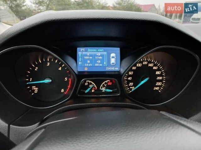 Білий Форд Фокус, об'ємом двигуна 1.6 л та пробігом 230 тис. км за 7377 $, фото 32 на Automoto.ua