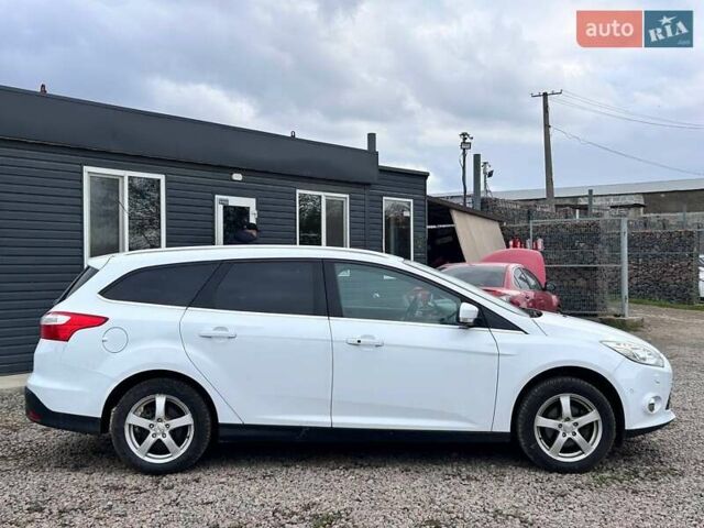 Белый Форд Фокус, объемом двигателя 1 л и пробегом 164 тыс. км за 7700 $, фото 3 на Automoto.ua