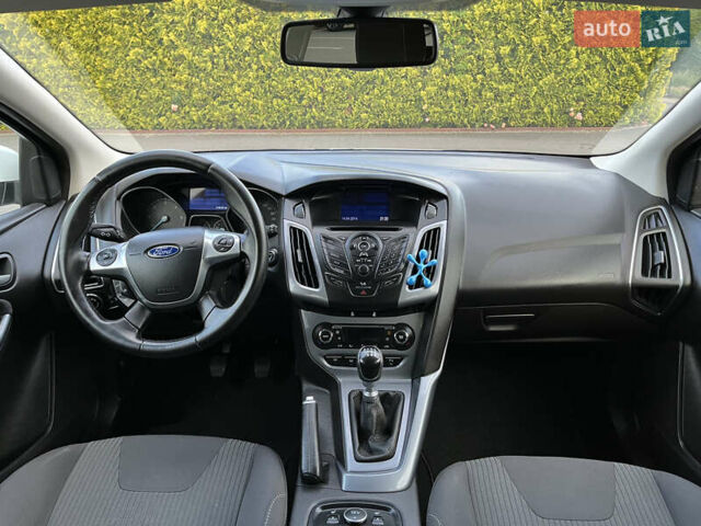 Белый Форд Фокус, объемом двигателя 1.6 л и пробегом 218 тыс. км за 8799 $, фото 110 на Automoto.ua