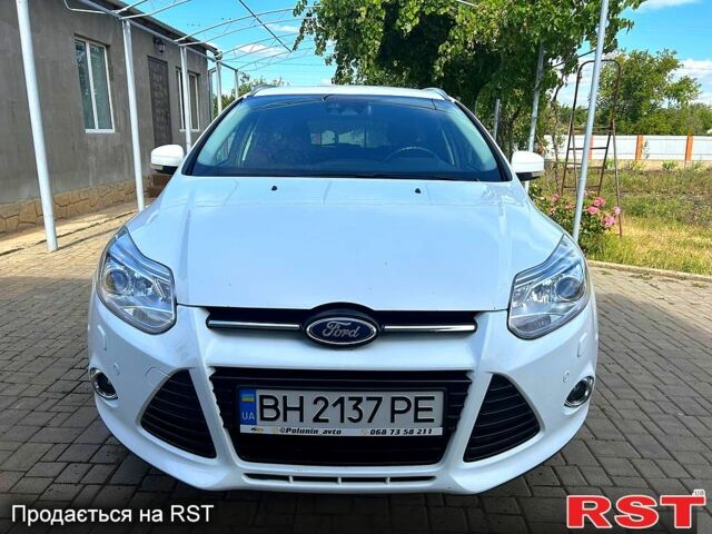 Белый Форд Фокус, объемом двигателя 1 л и пробегом 164 тыс. км за 7600 $, фото 6 на Automoto.ua