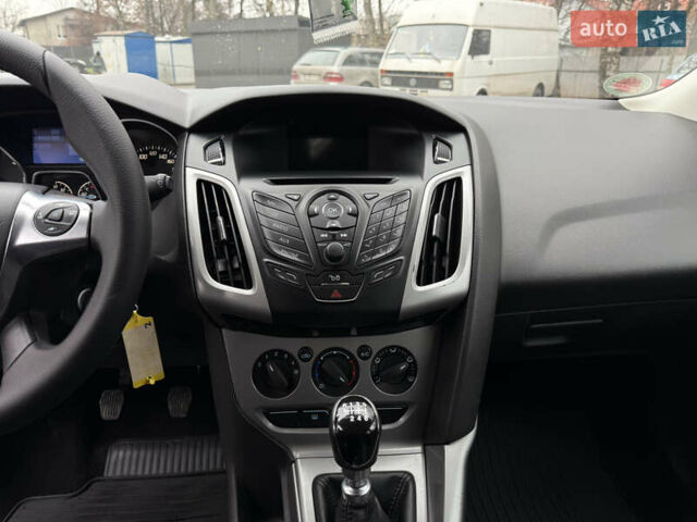 Белый Форд Фокус, объемом двигателя 1.6 л и пробегом 191 тыс. км за 8942 $, фото 21 на Automoto.ua