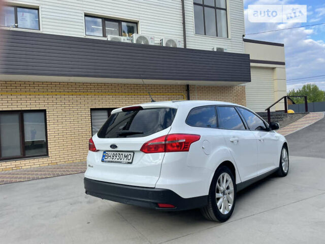 Белый Форд Фокус, объемом двигателя 1.56 л и пробегом 290 тыс. км за 8800 $, фото 11 на Automoto.ua
