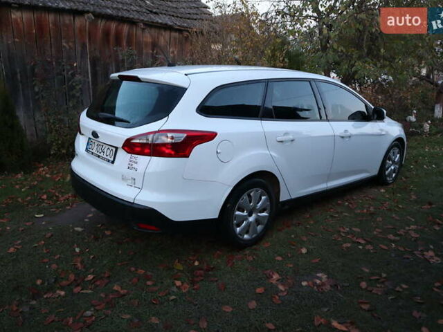 Белый Форд Фокус, объемом двигателя 1.6 л и пробегом 219 тыс. км за 6950 $, фото 1 на Automoto.ua