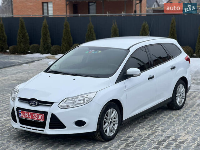 Белый Форд Фокус, объемом двигателя 1.6 л и пробегом 174 тыс. км за 7900 $, фото 12 на Automoto.ua