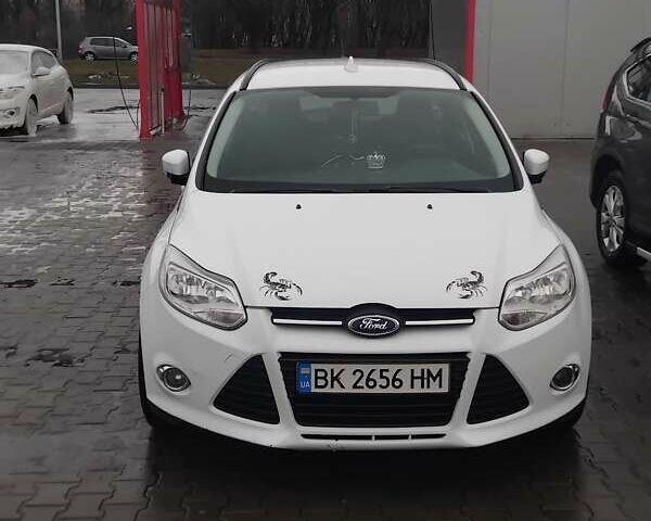 Білий Форд Фокус, об'ємом двигуна 1.56 л та пробігом 314 тис. км за 8000 $, фото 1 на Automoto.ua