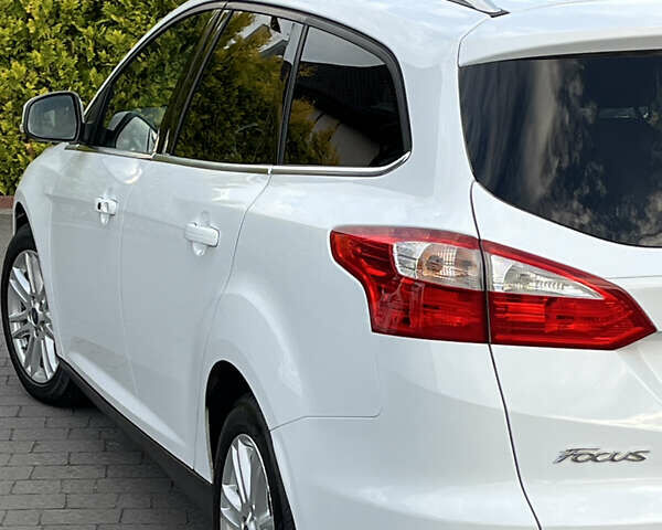 Белый Форд Фокус, объемом двигателя 1.6 л и пробегом 218 тыс. км за 8799 $, фото 63 на Automoto.ua