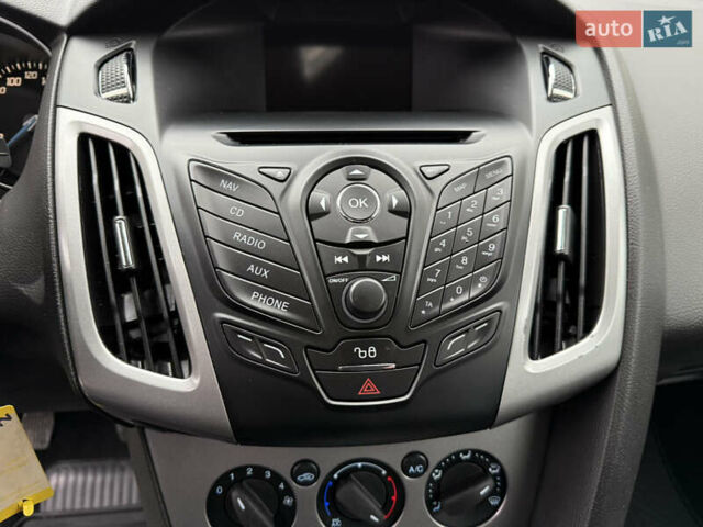 Белый Форд Фокус, объемом двигателя 1.6 л и пробегом 191 тыс. км за 8942 $, фото 22 на Automoto.ua