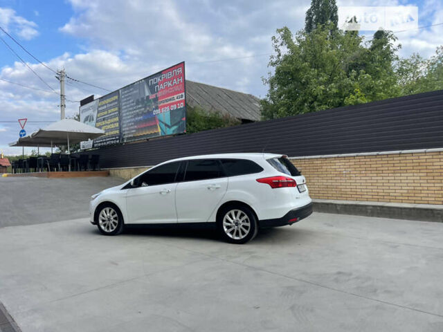 Белый Форд Фокус, объемом двигателя 1.56 л и пробегом 290 тыс. км за 8800 $, фото 10 на Automoto.ua