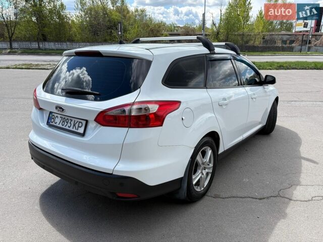 Белый Форд Фокус, объемом двигателя 1.56 л и пробегом 275 тыс. км за 8500 $, фото 2 на Automoto.ua