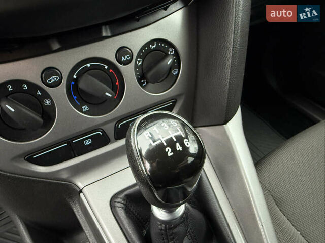 Белый Форд Фокус, объемом двигателя 1.6 л и пробегом 191 тыс. км за 8942 $, фото 24 на Automoto.ua